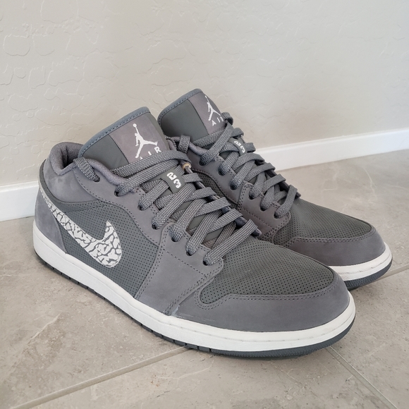 Air Jordan classic suede basketball shoes main image 8
